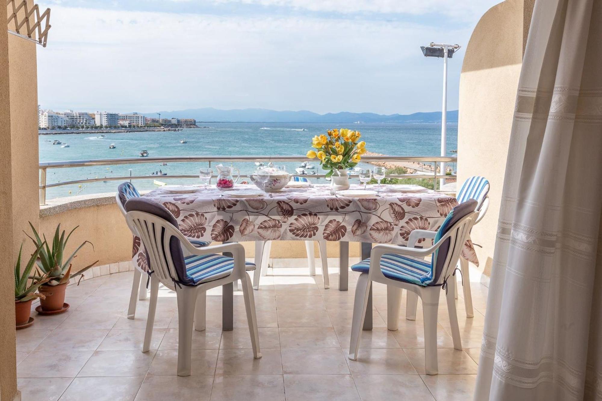 Passeig Del Mar Apartamento L' Escala Exterior foto
